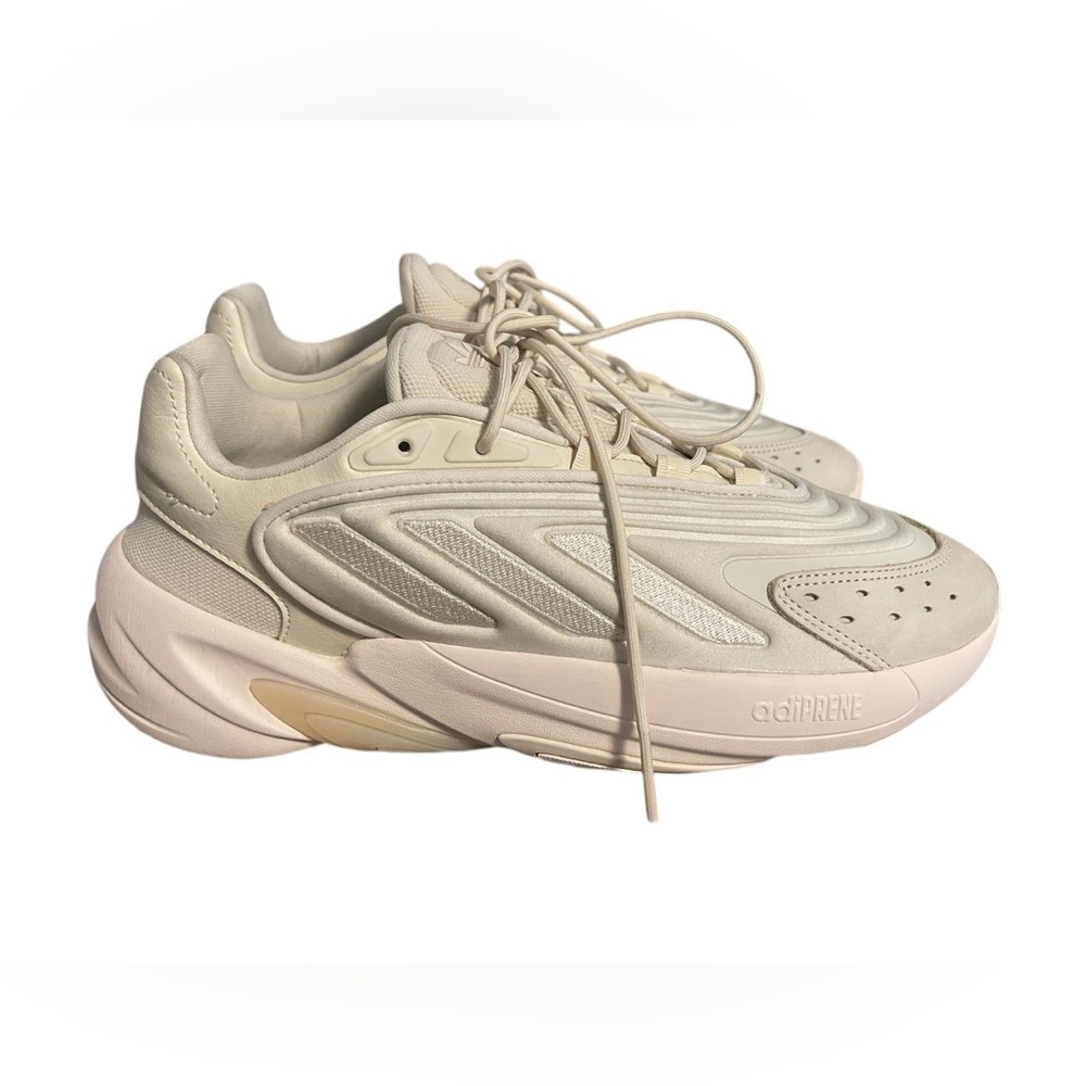 Adidas womens Originals OZELIA SHOES, Cloud White, GX4497, Sz 10 NWOT